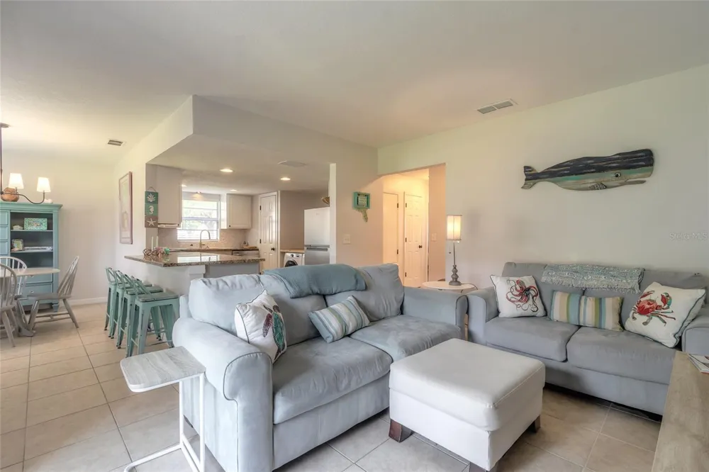 415 BANANA CAY DRIVE #F South Daytona, FL 32119