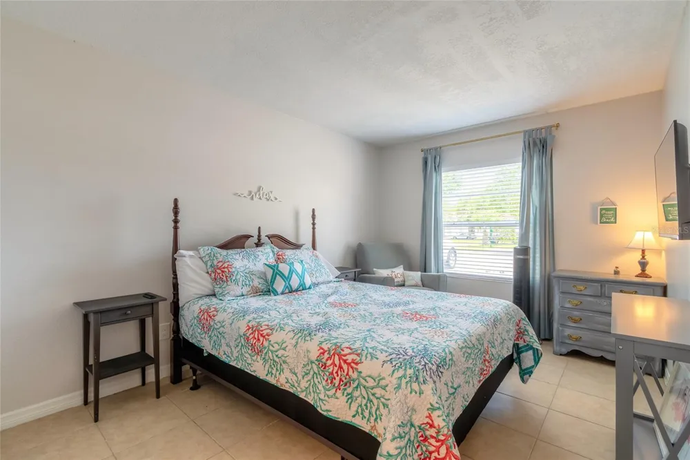 415 BANANA CAY DRIVE #F South Daytona, FL 32119