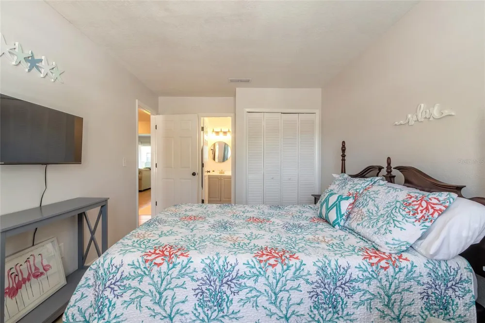 415 BANANA CAY DRIVE #F South Daytona, FL 32119