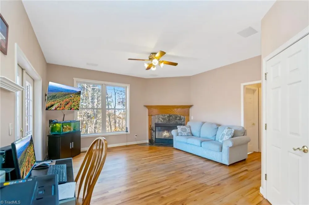 326 RoseBrier Road Boomer, NC 28606
