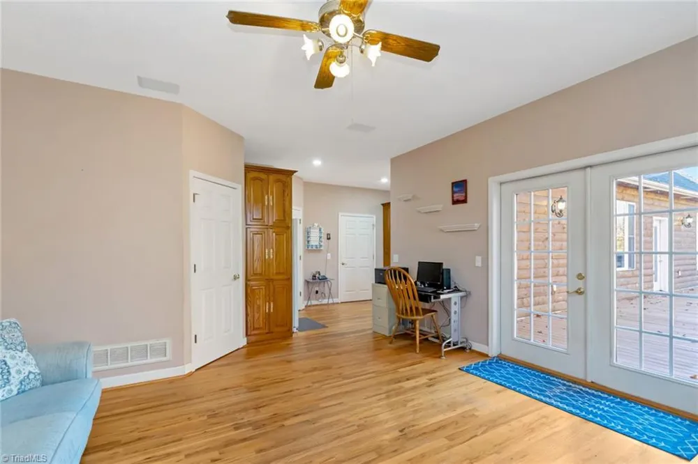 326 RoseBrier Road Boomer, NC 28606