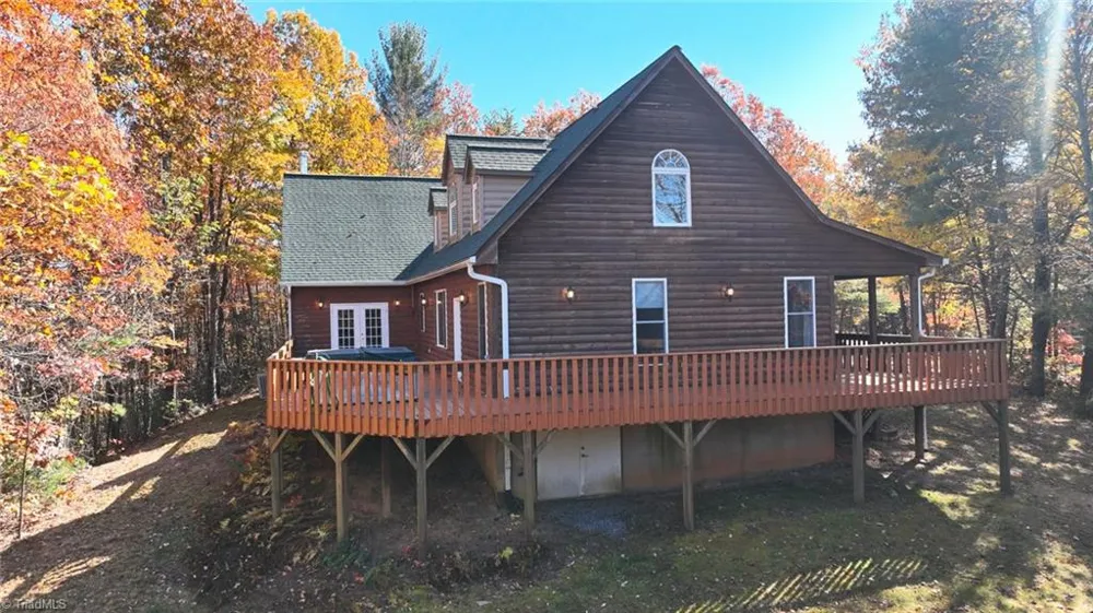 326 RoseBrier Road Boomer, NC 28606