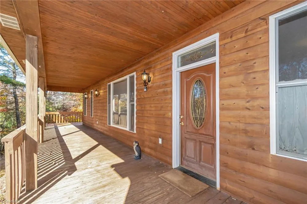 326 RoseBrier Road Boomer, NC 28606
