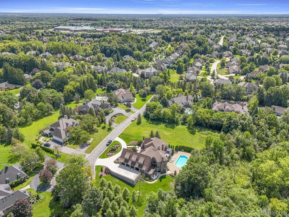 18197 Shelley Pond Court Northville City, MI 48168