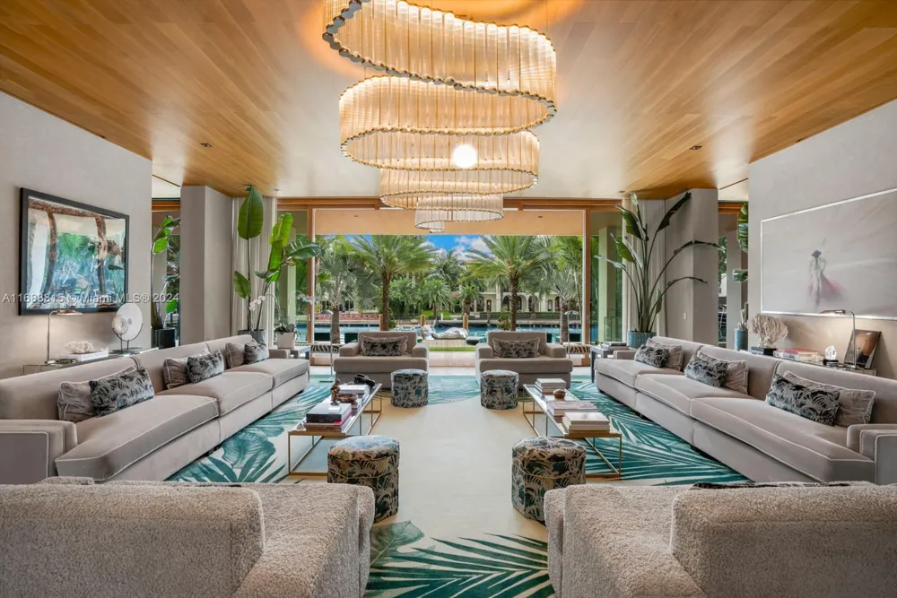 1510 W 25th St Miami Beach, FL 33140