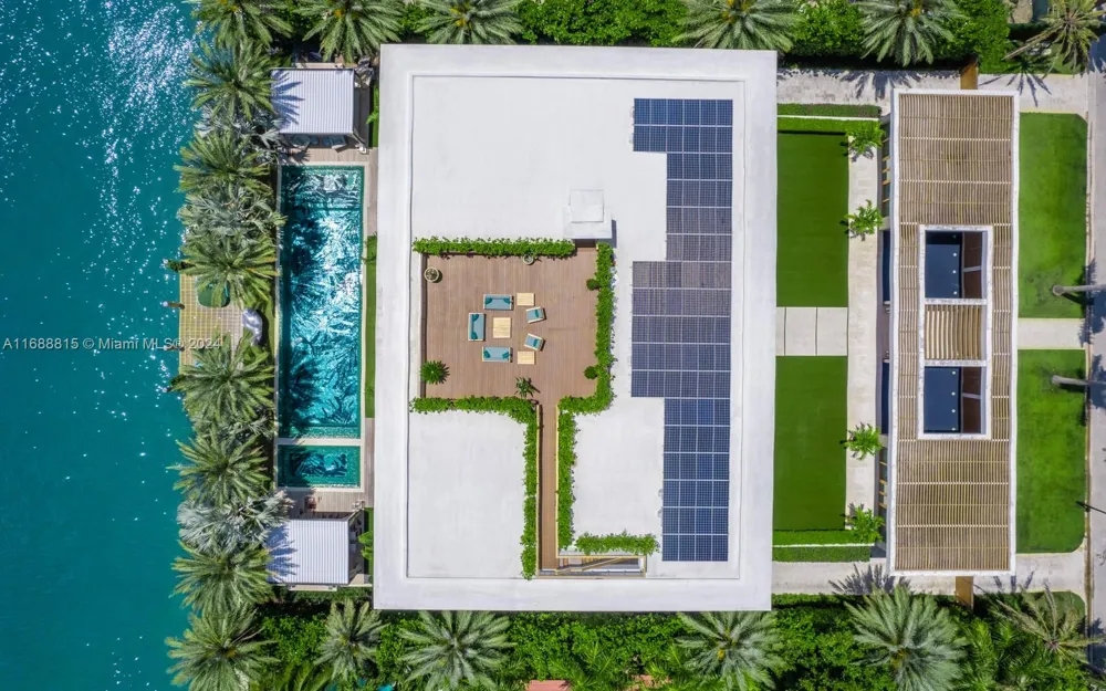 1510 W 25th St Miami Beach, FL 33140