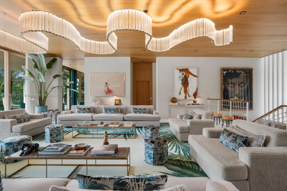 1510 W 25th St Miami Beach, FL 33140