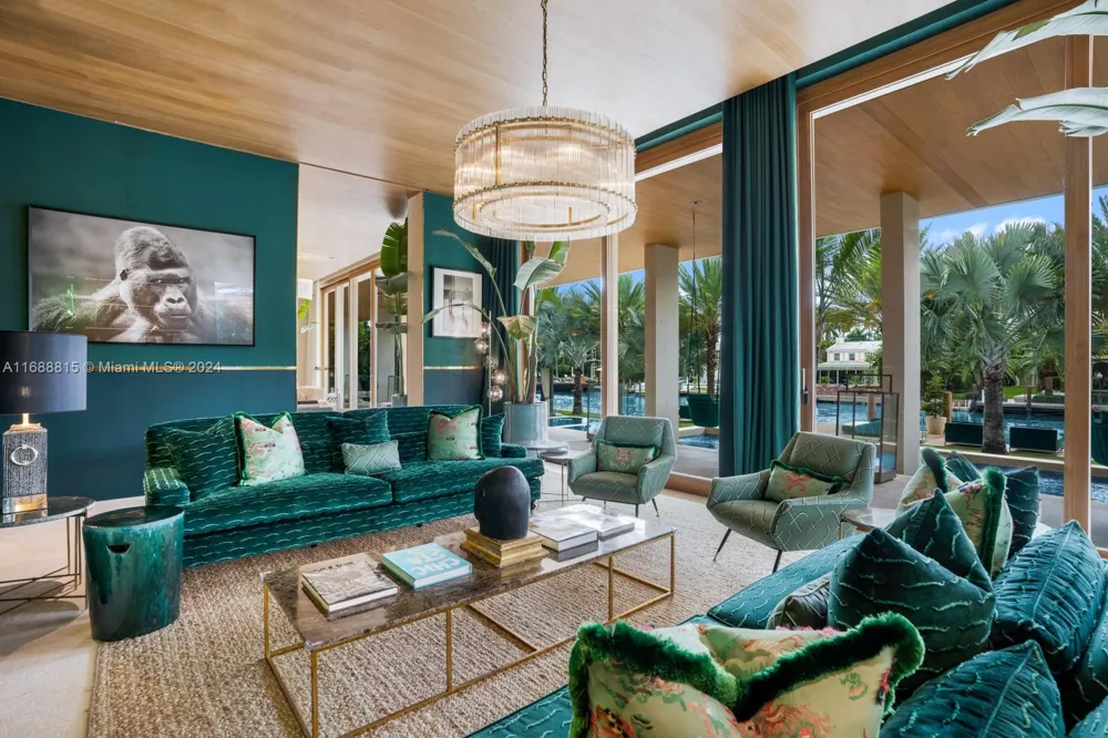 1510 W 25th St Miami Beach, FL 33140