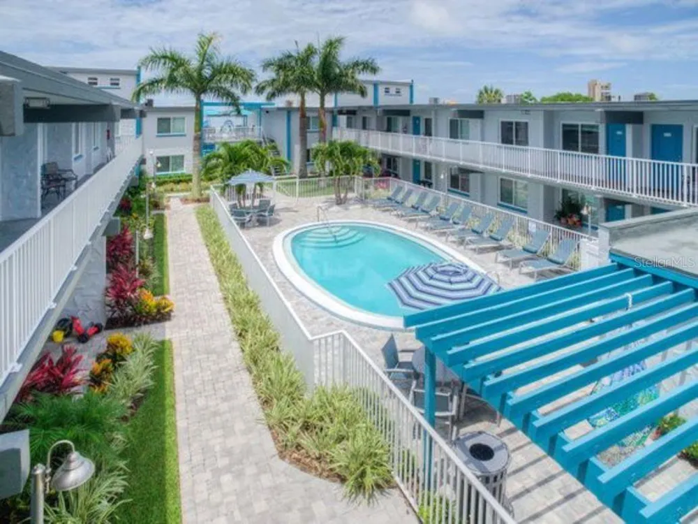 1824 SHORE DRIVE S #202 South Pasadena, FL 33707