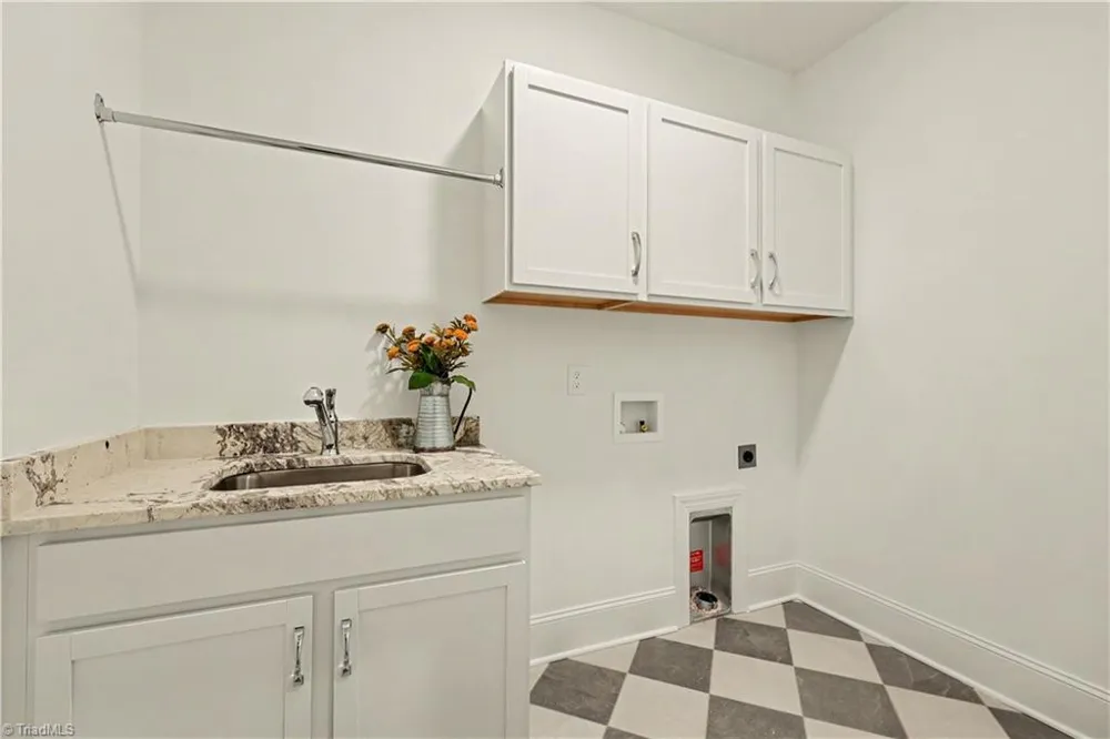 7925 Tranquility Place Oak Ridge, NC 27310