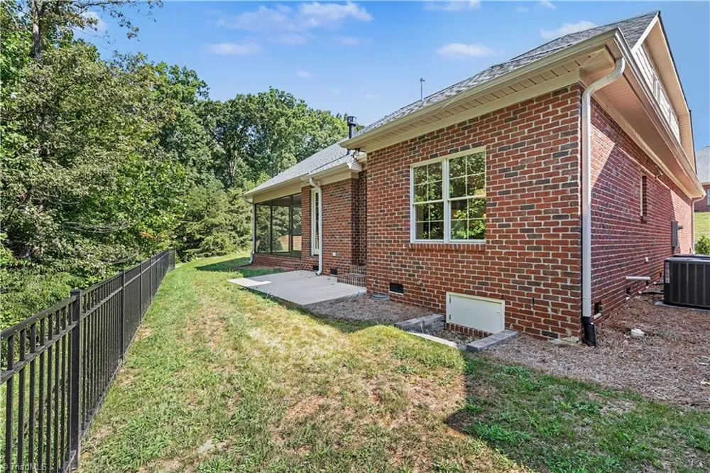 7925 Tranquility Place Oak Ridge, NC 27310