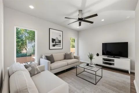 2309 Montopolis Drive #6