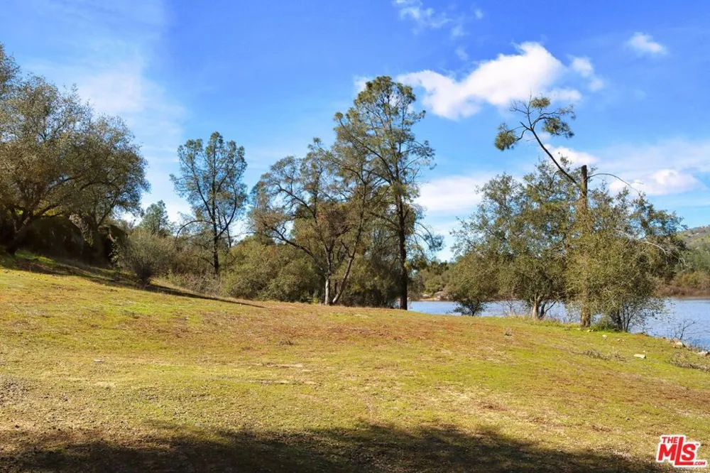 3 Blackhawk Drive Coarsegold, CA 93614