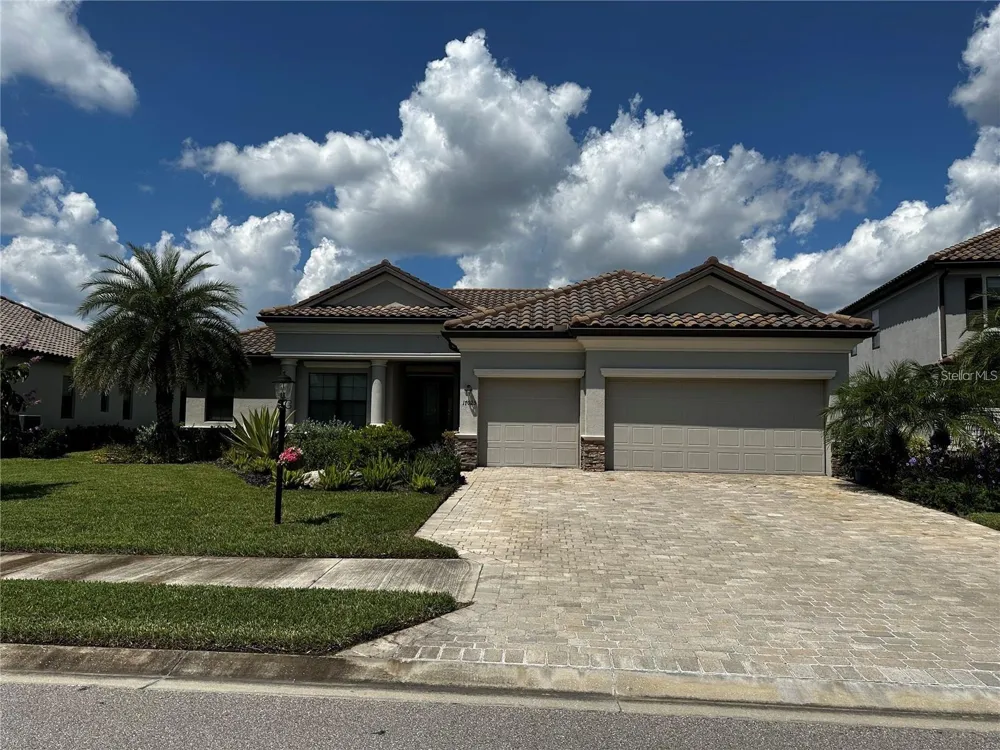 17025 POLO TRAIL Bradenton, FL 34211