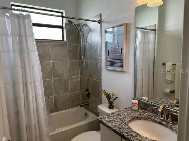 17025 POLO TRAIL Bradenton, FL 34211