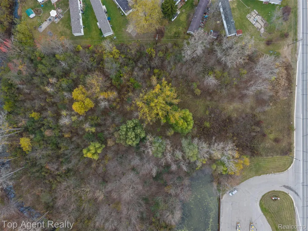 433 Rochester Road Leonard Village, MI 48367
