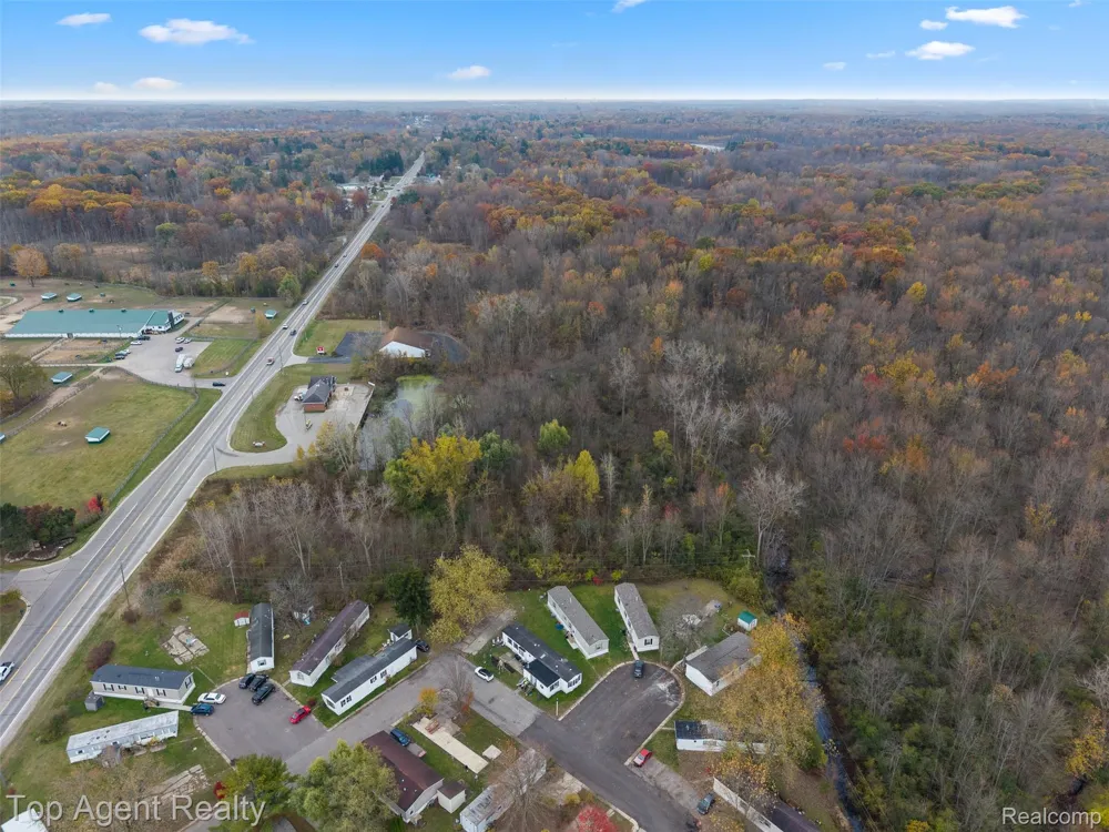 433 Rochester Road Leonard Village, MI 48367