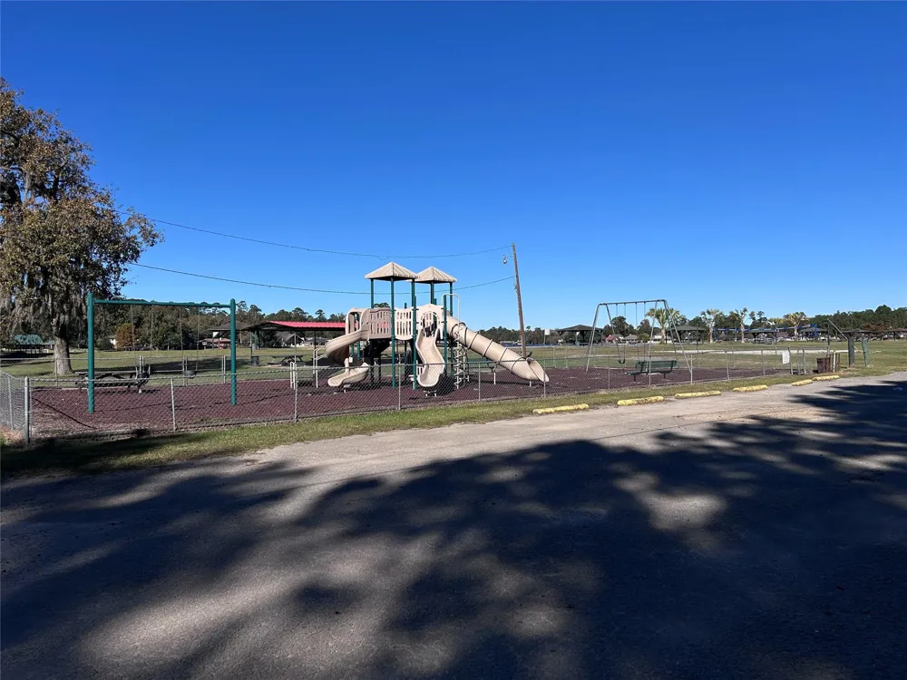 16 Hackberry Drive Village Mills, TX 77663