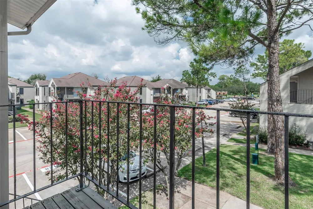 1111 W Main Street #1802 League City, TX 77573