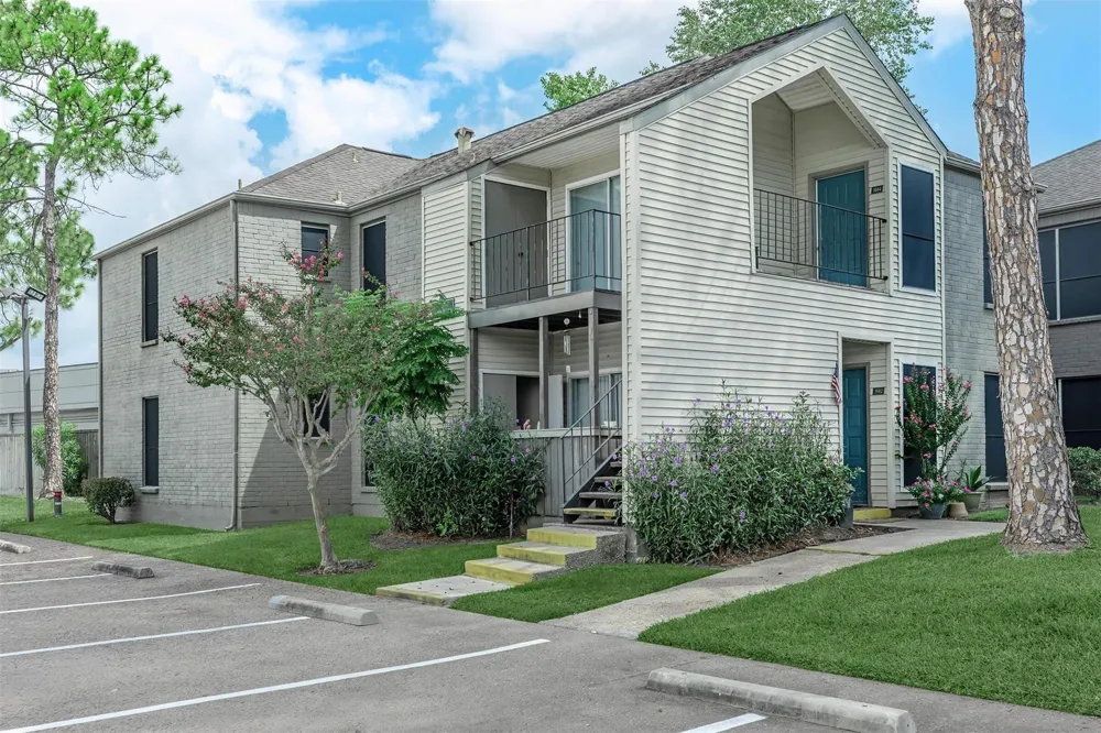 1111 W Main Street #1802 League City, TX 77573