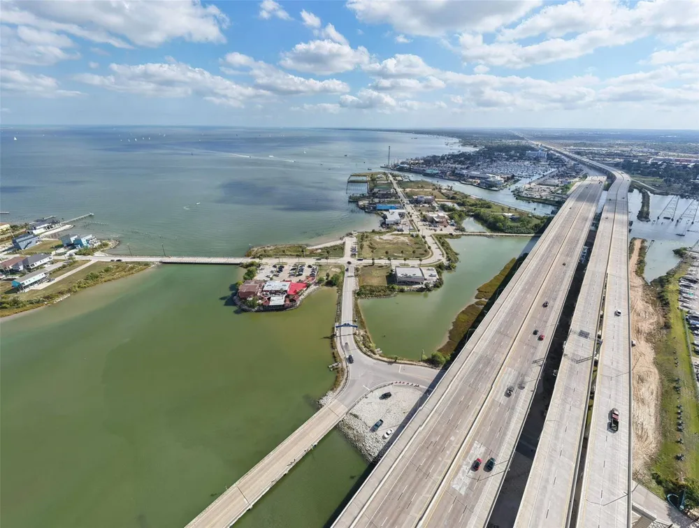 10th Street Seabrook, TX 77586