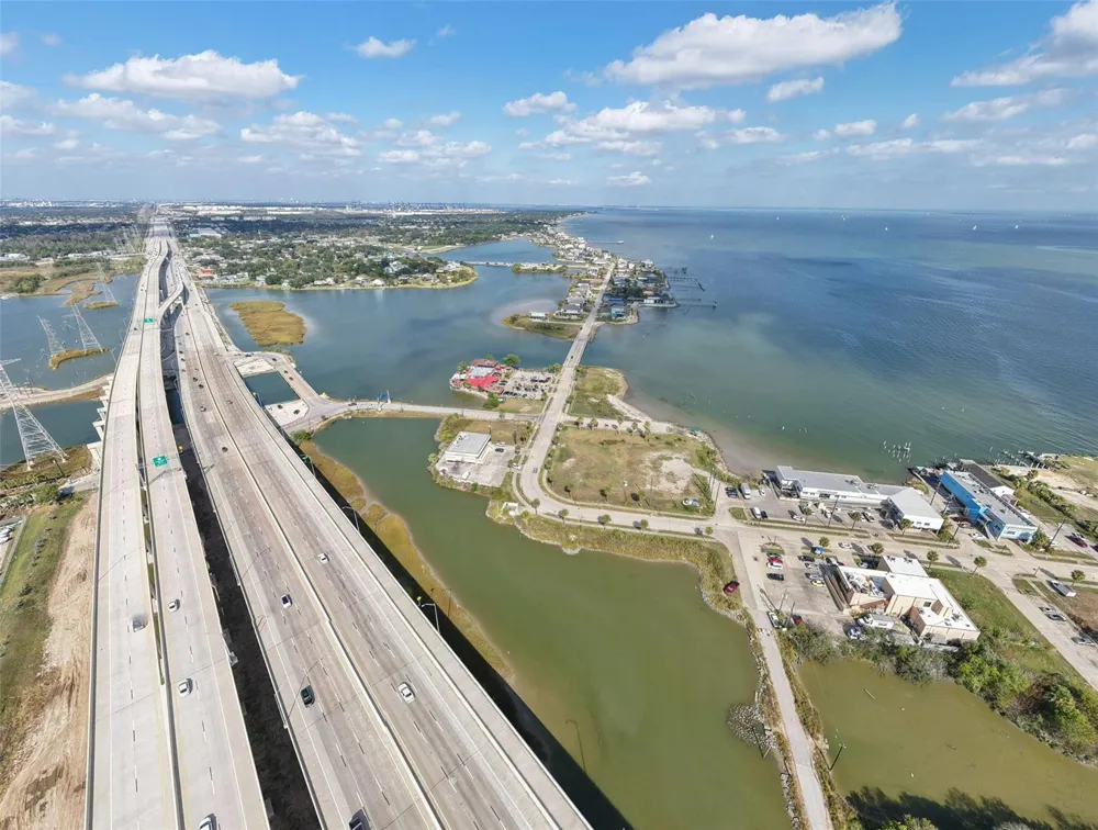 10th Street Seabrook, TX 77586