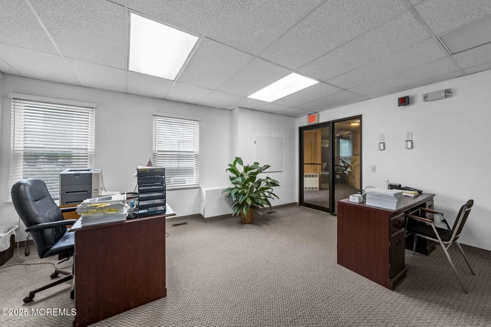 59 Avenue At The Common #101/102 Shrewsbury, NJ 07702