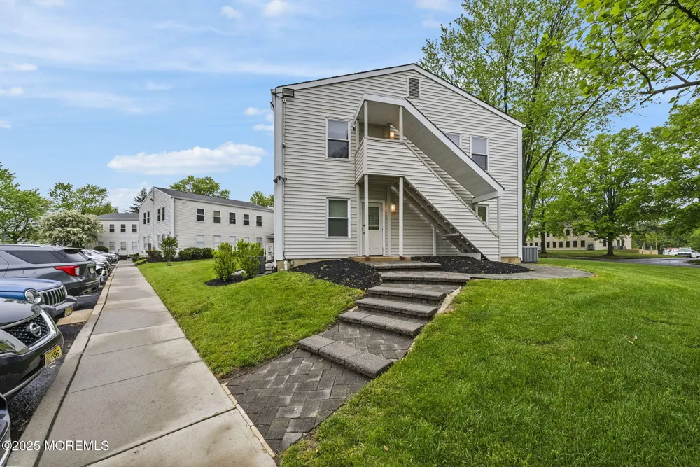 59 Avenue At The Common #101/102 Shrewsbury, NJ 07702