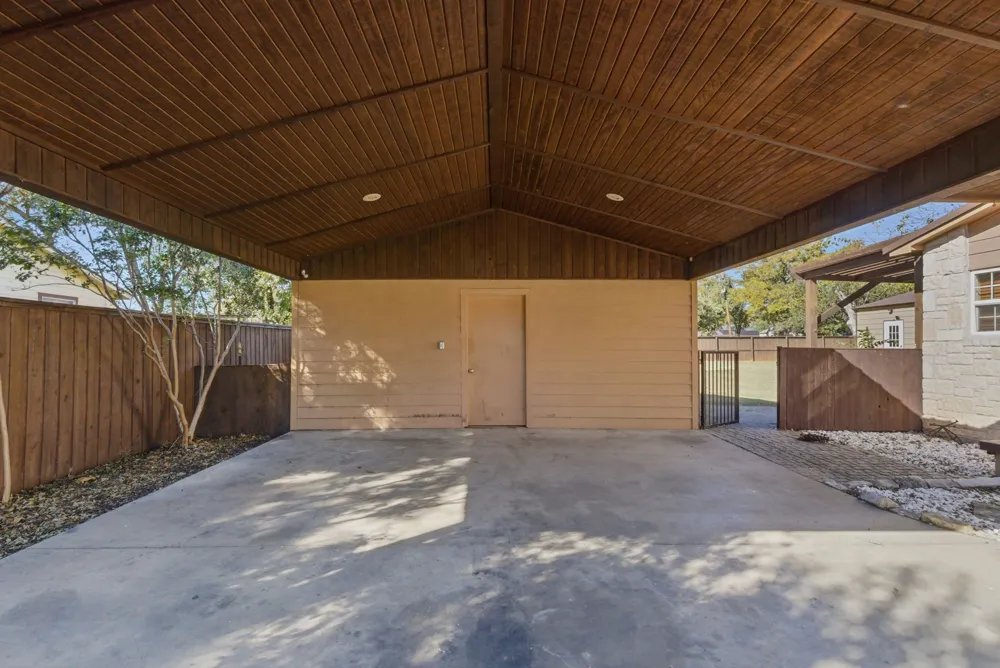 200 Elm Lane Tolar, TX 76476