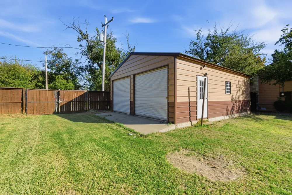 200 Elm Lane Tolar, TX 76476