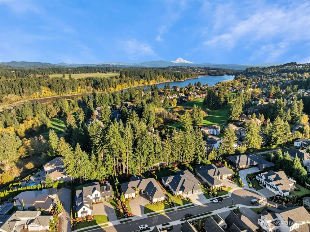 3439 NW McMaster Drive Camas, WA 98607