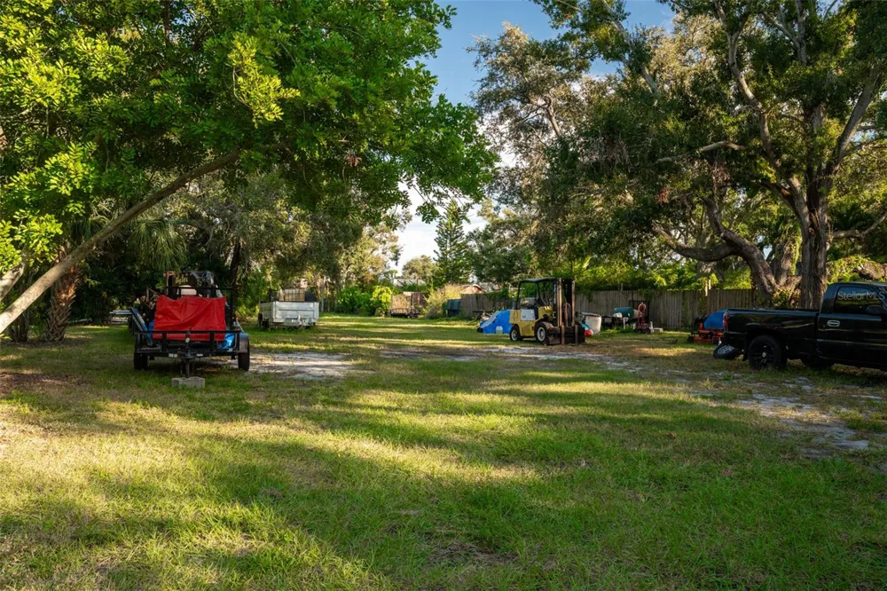 6027 98TH WAY St Petersburg, FL 33708