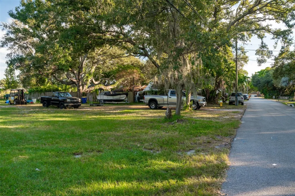 6027 98TH WAY St Petersburg, FL 33708