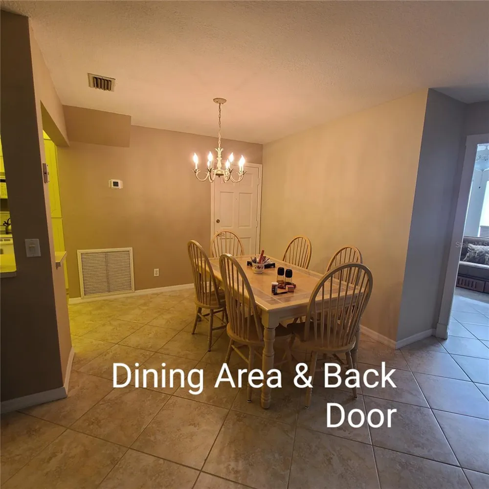 220 BUTTONWOOD CIRCLE #220 Seminole, FL 33777