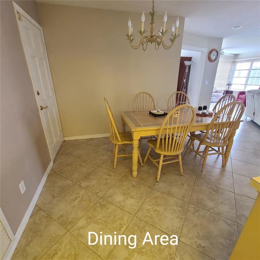 220 BUTTONWOOD CIRCLE #220 Seminole, FL 33777