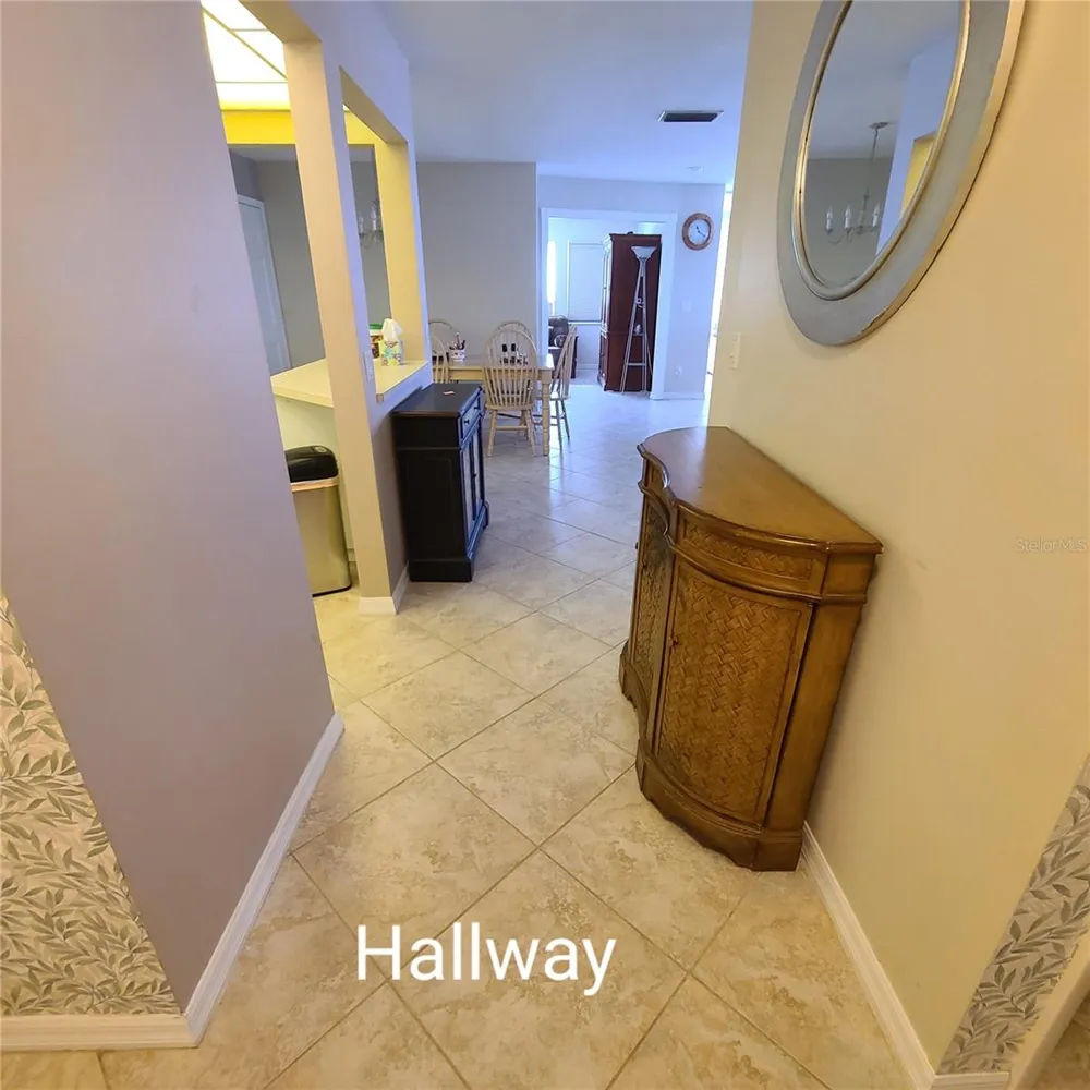 220 BUTTONWOOD CIRCLE #220 Seminole, FL 33777