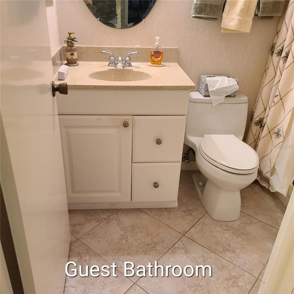 220 BUTTONWOOD CIRCLE #220 Seminole, FL 33777