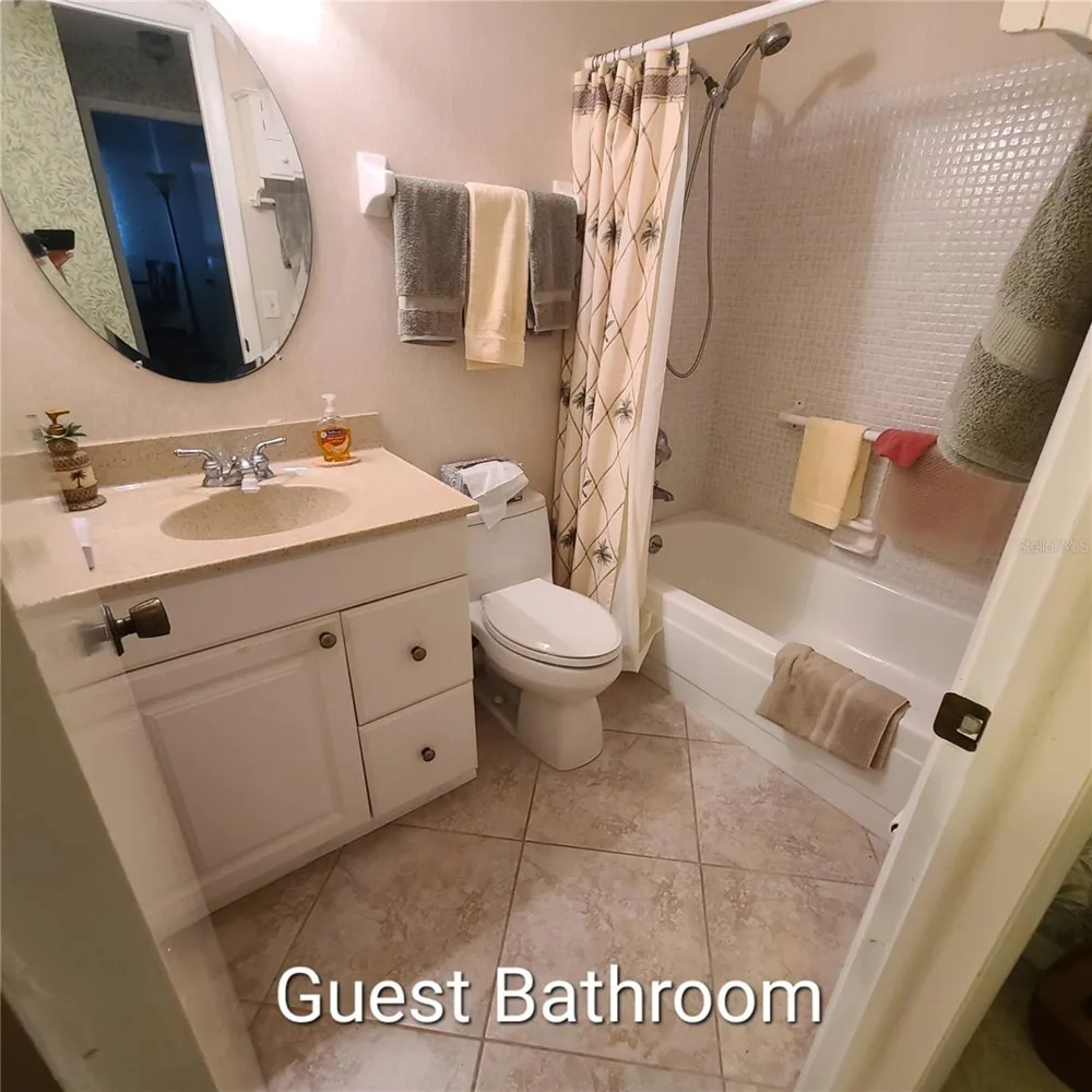 220 BUTTONWOOD CIRCLE #220 Seminole, FL 33777