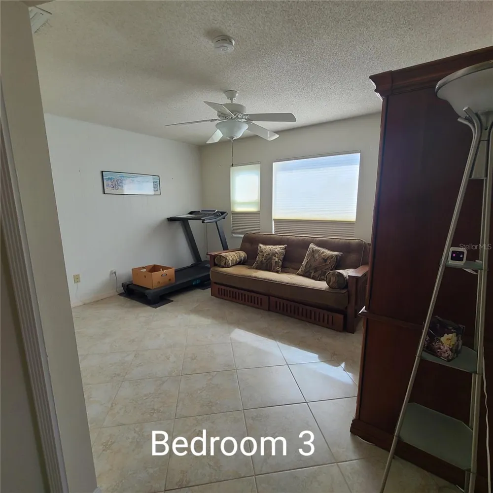 220 BUTTONWOOD CIRCLE #220 Seminole, FL 33777