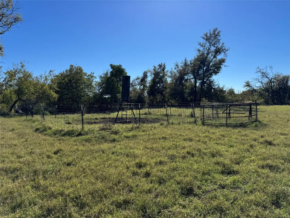2435 County Road 247 Valley View, TX 76272