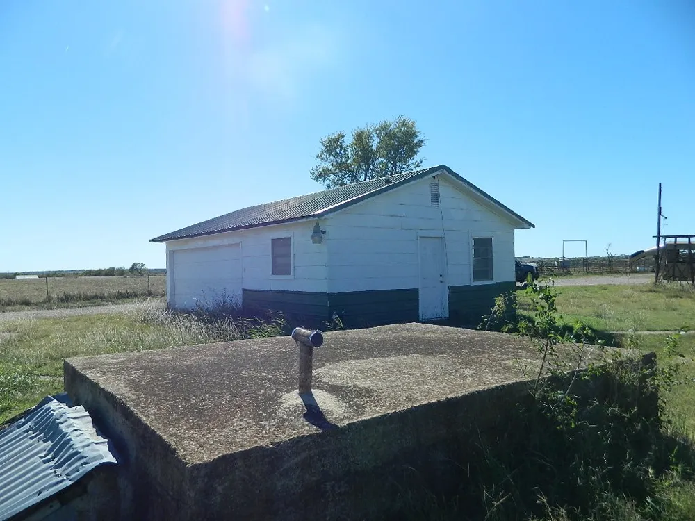 2435 County Road 247 Valley View, TX 76272