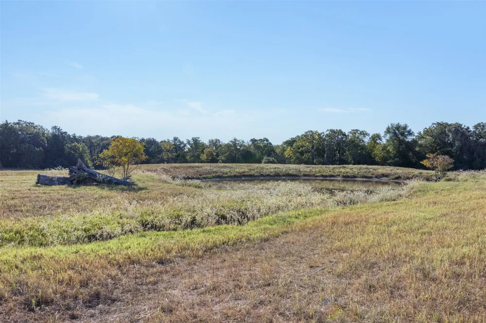 LCR 800 Groesbeck, TX 76642