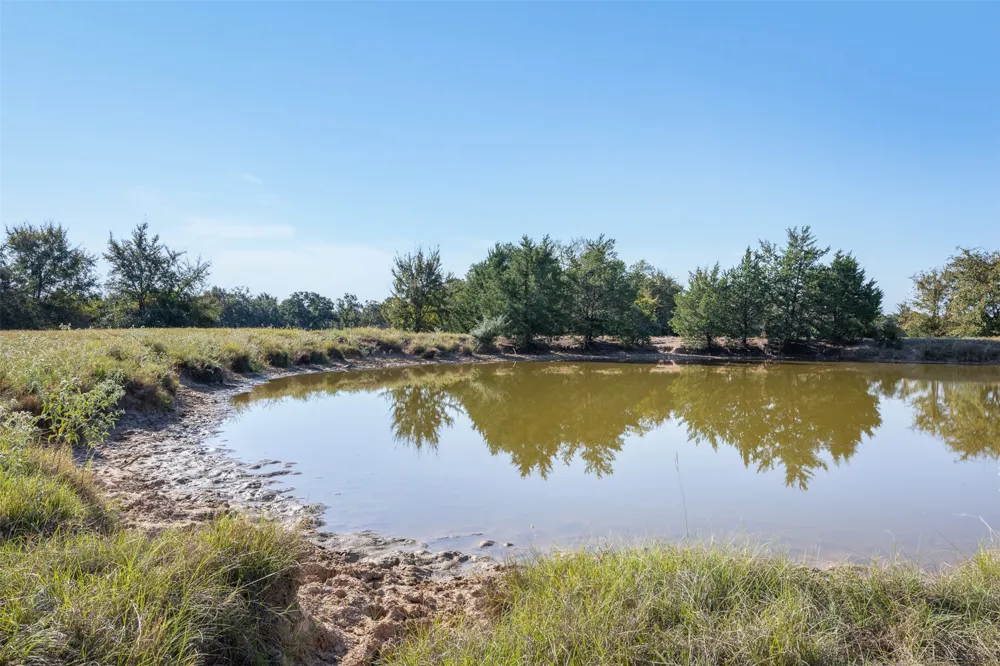 LCR 800 Groesbeck, TX 76642
