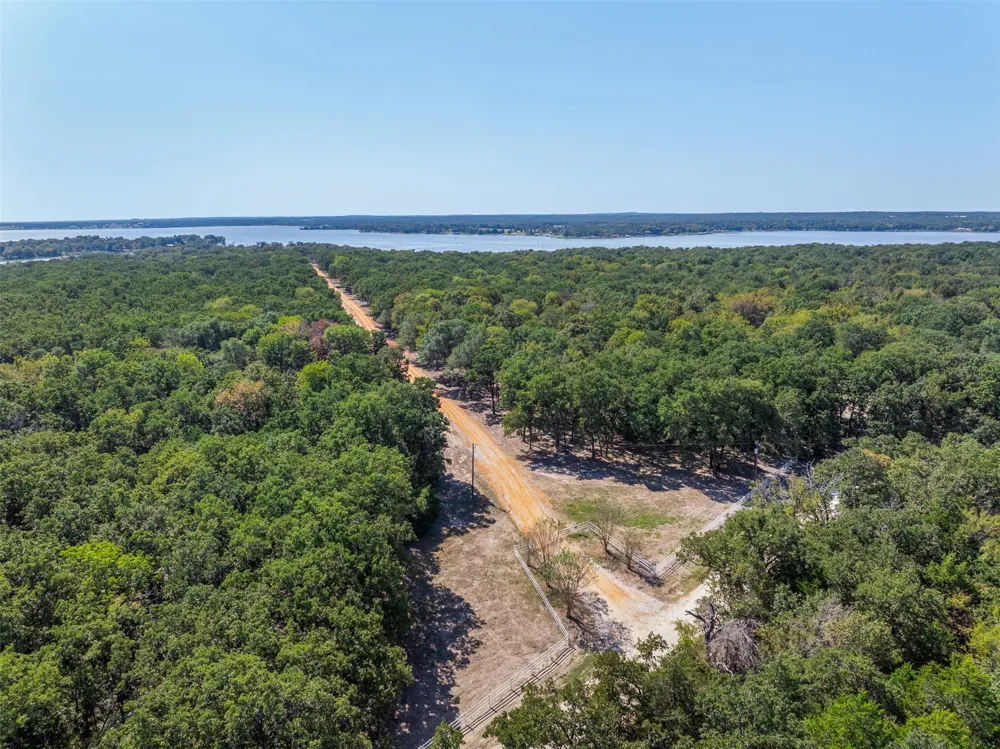 LCR 800 Groesbeck, TX 76642
