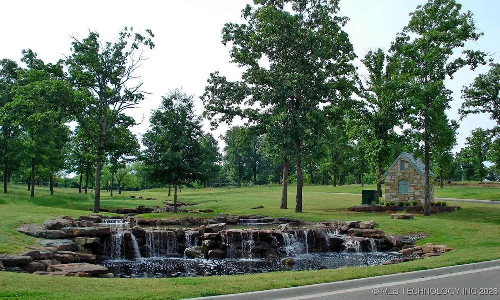 1050 Watercolor Drive Tahlequah, OK 74464