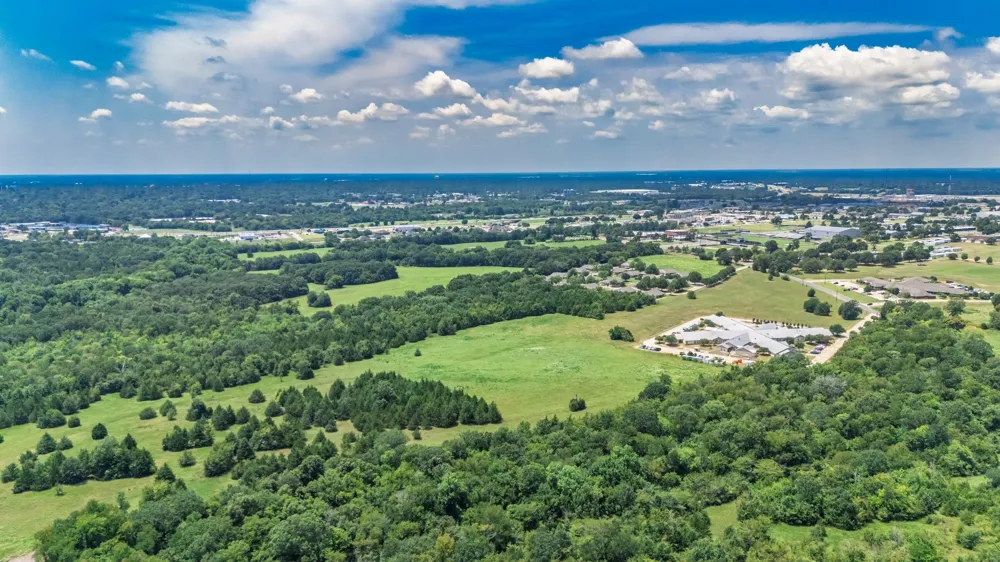 83 Stillhouse Road Paris, TX 75460
