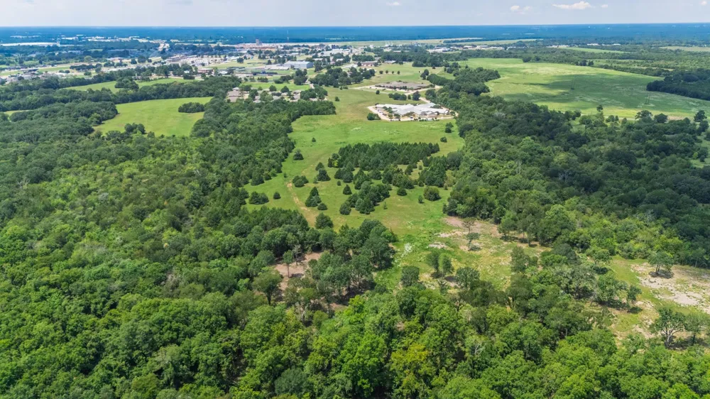 83 Stillhouse Road Paris, TX 75460