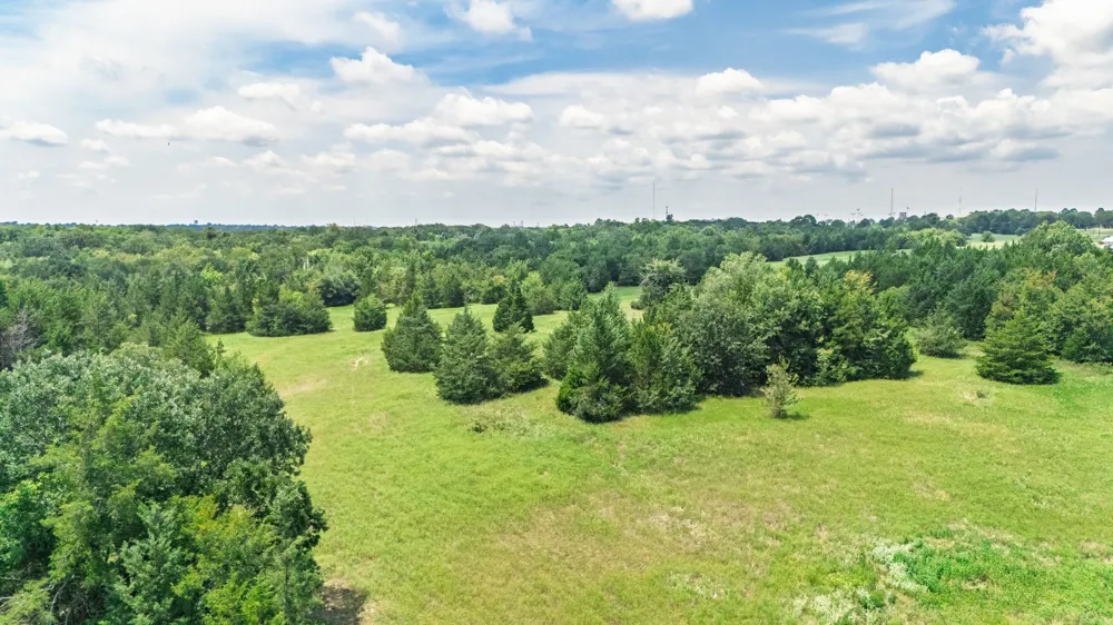 83 Stillhouse Road Paris, TX 75460