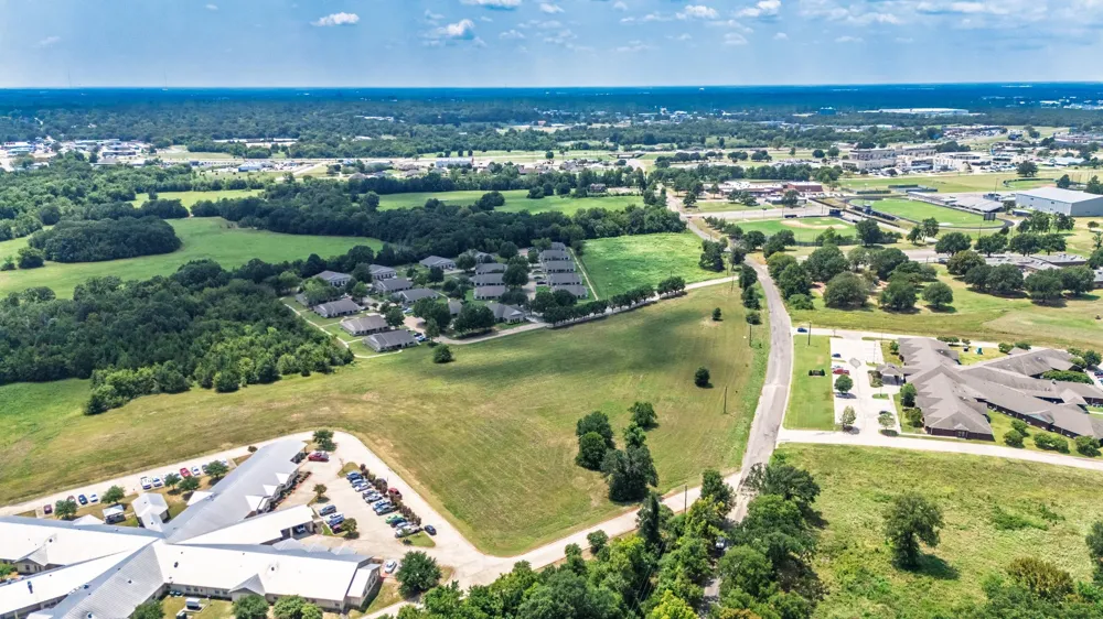 83 Stillhouse Road Paris, TX 75460