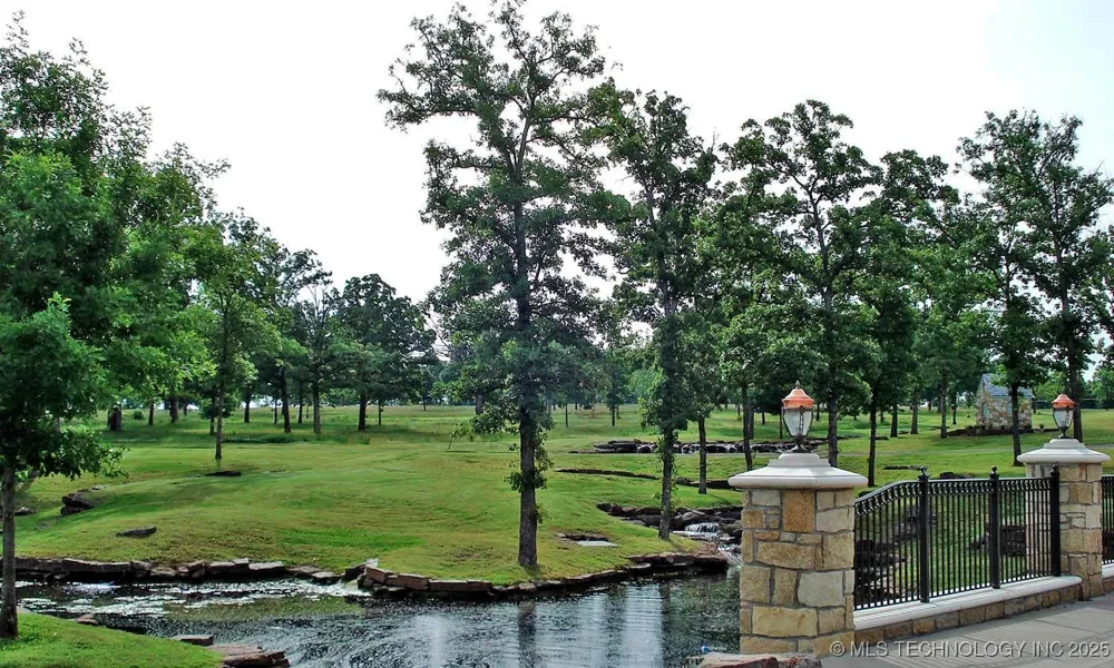 1142 Watercolor Drive Tahlequah, OK 74464